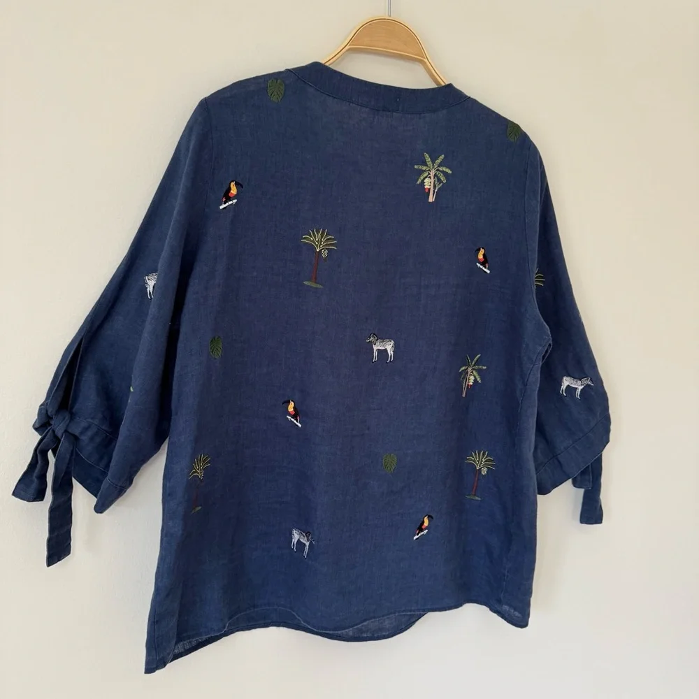 Vilagallo Navy Linen Embroidered Tropical Blouse with Toucan & Palm Motifs Sz 12 - Picture 10 of 13